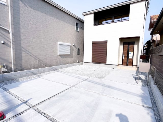 リーブルガーデン貝塚市三ツ松５期　新築戸建ての駐車場