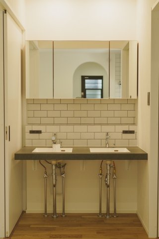 住吉山手９丁目戸建ての洗面所