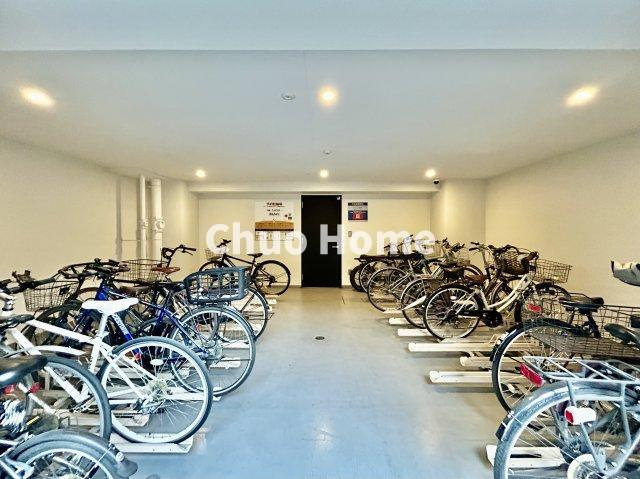 ミルーナヒルズ亀有の駐輪場|【自転車置き場】最新の空き状況や費用などの詳細は担当スタッフまでお問い合わせください。