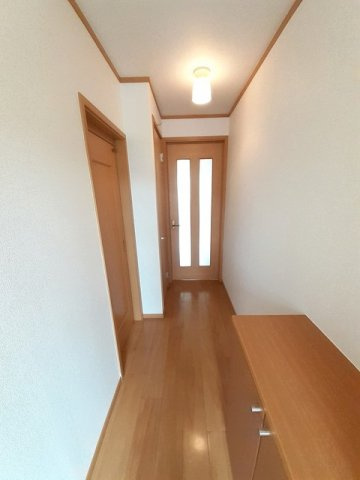 セレーノＢの玄関