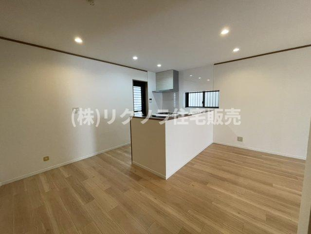 池田本町　中古一戸建てのダイニング|LDK17.6帖
■物件内覧・資金計画相談・住宅ローン相談、リフォーム相談、お問合せ受付中■
※当日・翌日のご内覧、ご相談はお電話でのお問合せがスムーズです！