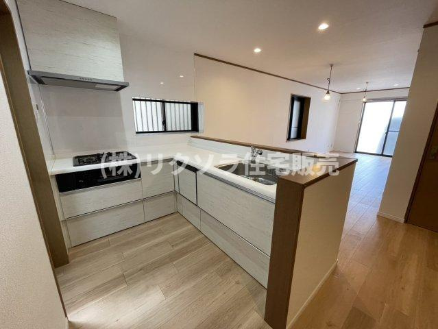 池田本町　中古一戸建てのキッチン|■物件内覧・資金計画相談・住宅ローン相談、リフォーム相談、お問合せ受付中■
※当日・翌日のご内覧、ご相談はお電話でのお問合せがスムーズです！