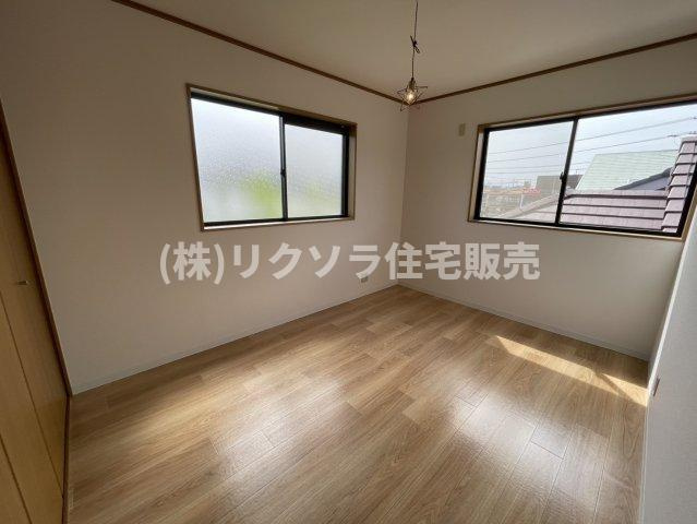 池田本町　中古一戸建ての子供部屋|洋室5.6帖
■物件内覧・資金計画相談・住宅ローン相談、リフォーム相談、お問合せ受付中■
※当日・翌日のご内覧、ご相談はお電話でのお問合せがスムーズです！