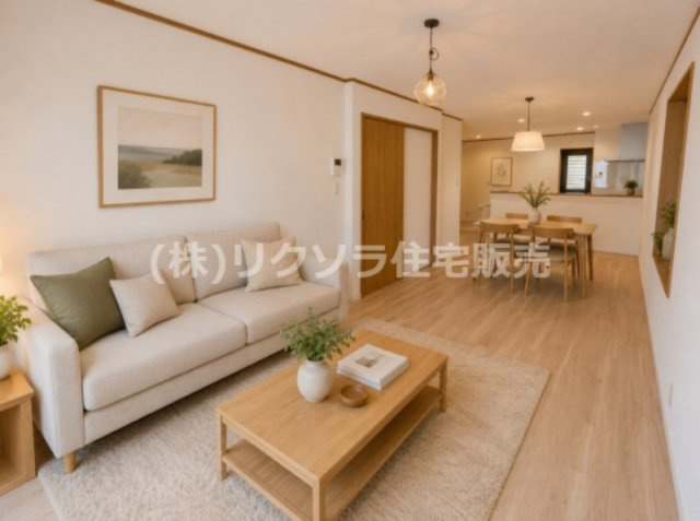 池田本町　中古一戸建ての居間・リビング|LDK17.6帖　※この画像はAIによるバーチャルステージング画像です。
実際の物件には家具・インテリアは含まれません。
■物件内覧・資金計画相談・住宅ローン相談、リフォーム相談、お問合せ受付中■