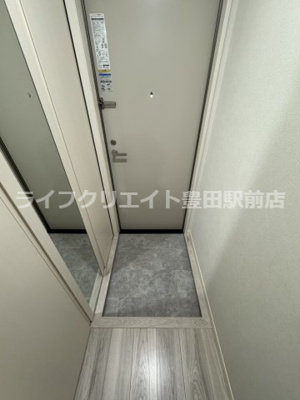 【玄関】 | Ｆａｍｉｌｉｅ | ※室内写真は同ハウスメーカー施工イメージとなります。