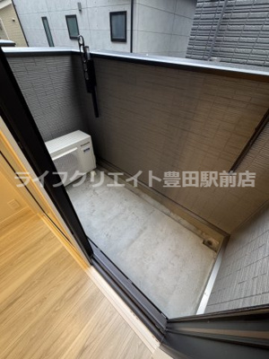 【バルコニー】 | Ｆａｍｉｌｉｅ | ※室内写真は同ハウスメーカー施工イメージとなります。