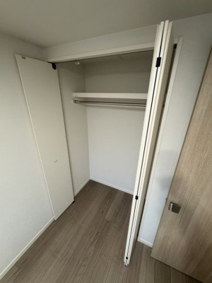 【駐車場】 | Ｆａｍｉｌｉｅ | ※室内写真は同ハウスメーカー施工イメージとなります。