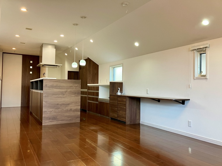 富士塚戸建の居間・リビング