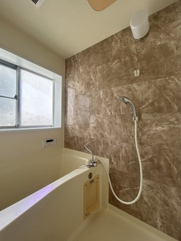 春日部市大場の一戸建ての浴室