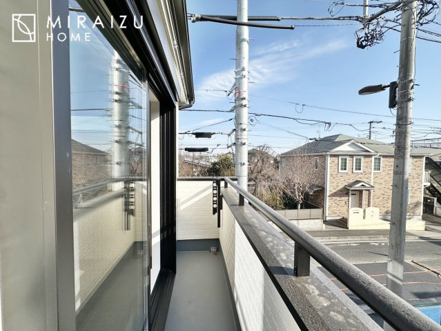 【バルコニー】 | 暮らしやすさを考えたプランで快適な現地ロケーションを実現。安らぎに満たされる、ゆとりのある日々を過ごせます♪