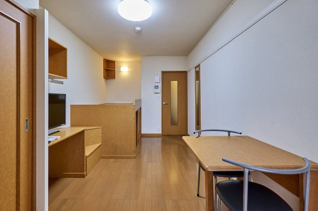 レオパレスドリームの居間・リビング