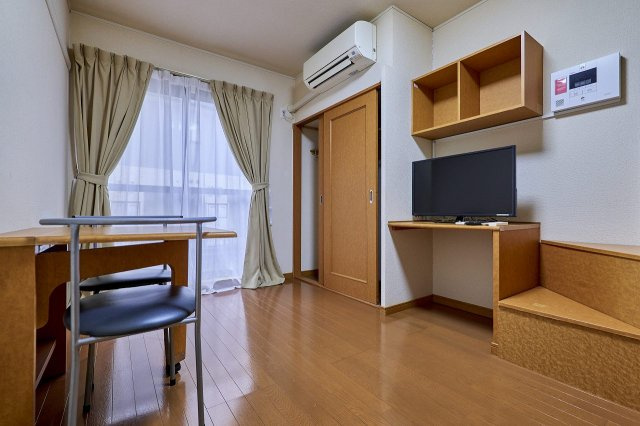 レオパレスドリームの居間・リビング