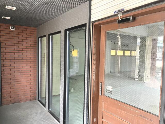 （重飲可）石井ビルのエントランス| 