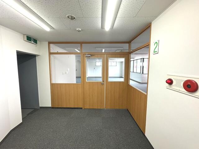 幸和ビル（分割貸し）のロビー| 