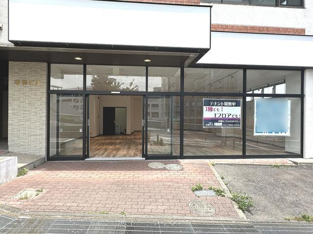 幸和ビル（分割貸し）のエントランス| 