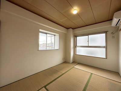 【和室】 | アクティ宮崎台 | 南東向き和室6帖☆角部屋二面採光のお部屋です！赤ちゃんのごろごろやハイハイはやっぱり和室がよかったりします♪出窓には小物を置いたりして楽しめます☆