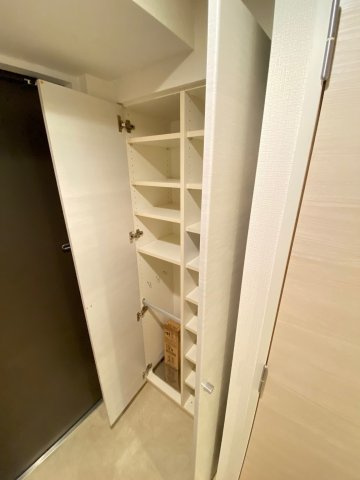 千葉ポートイーストの収納|※反転タイプ