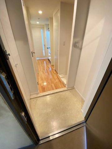 千葉ポートイーストの玄関|※反転タイプ