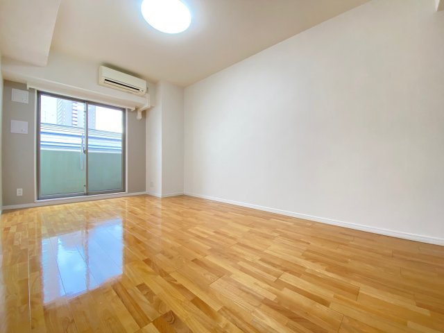 千葉ポートイーストの居間・リビング|※反転タイプ