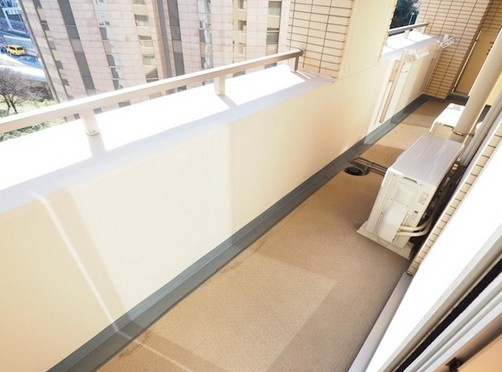 【バルコニー】