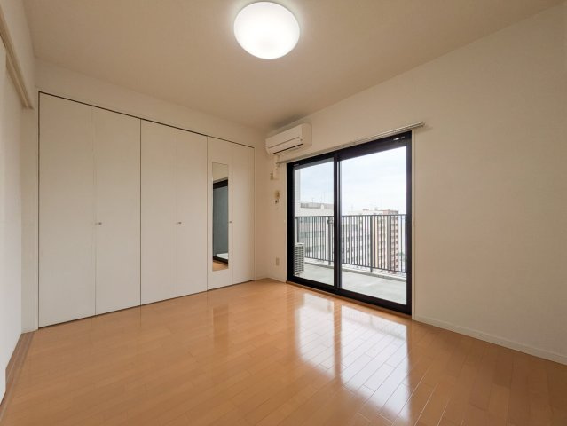 福岡市中央区舞鶴１丁目の賃貸マンションの居間・リビング