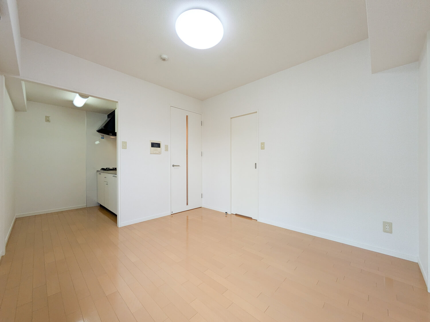 福岡市中央区舞鶴１丁目の賃貸マンションの居間・リビング