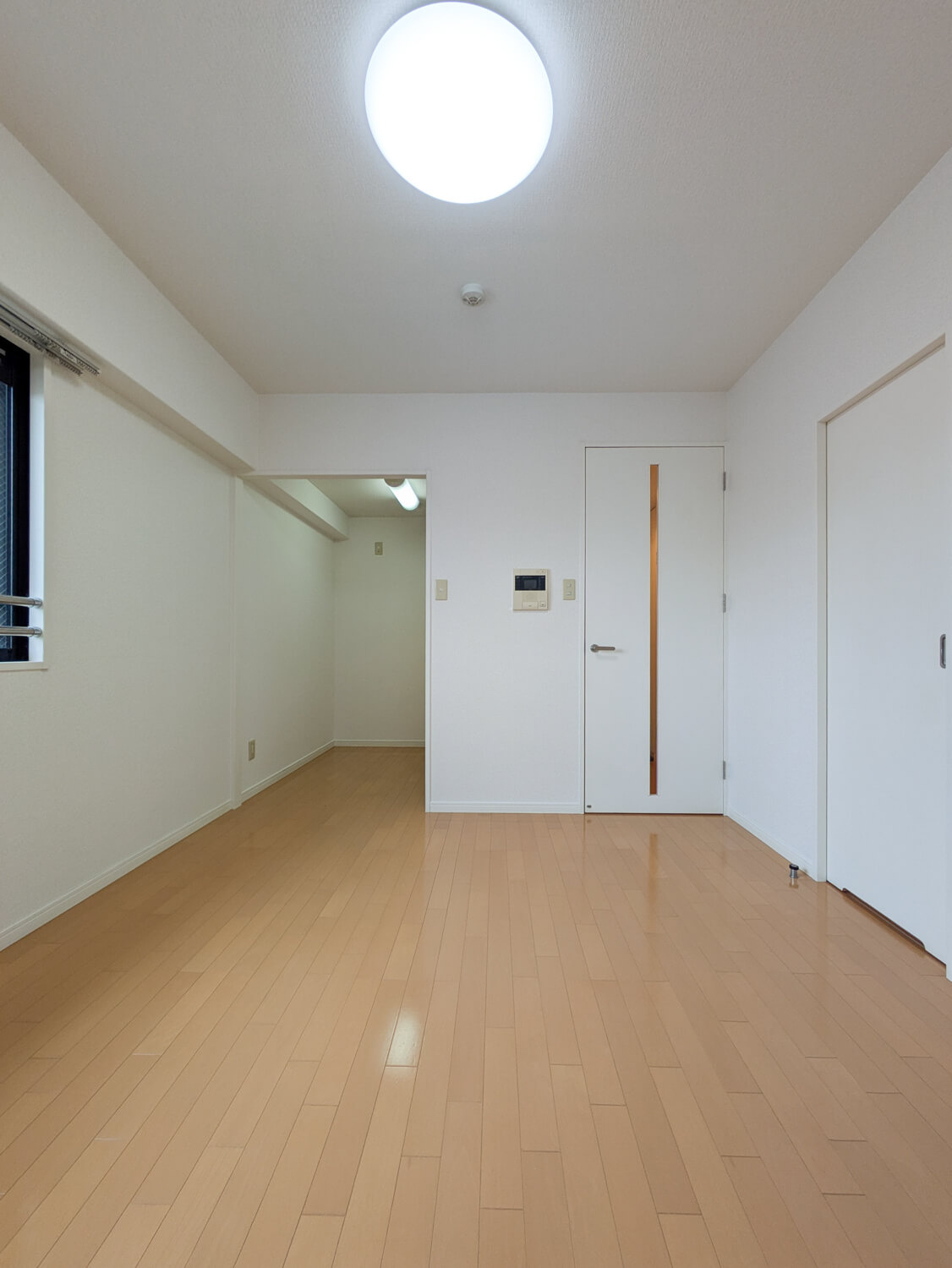 福岡市中央区舞鶴１丁目の賃貸マンションの居間・リビング