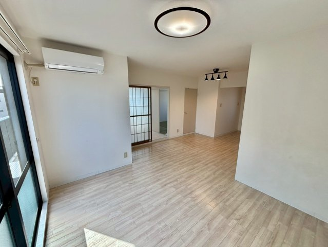 アルコ・ラ・カーサ町坪Ⅱの居間・リビング