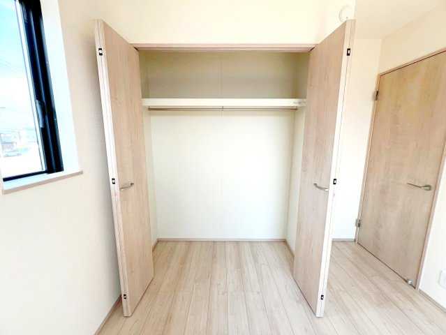 焼津市石津　新築住宅の収納