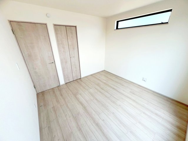 焼津市石津　新築住宅の洋室