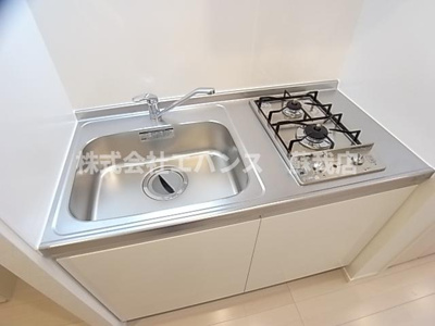 【キッチン】 | ドムス・フォルティア | コンパクトなキッチンで掃除もラクラク