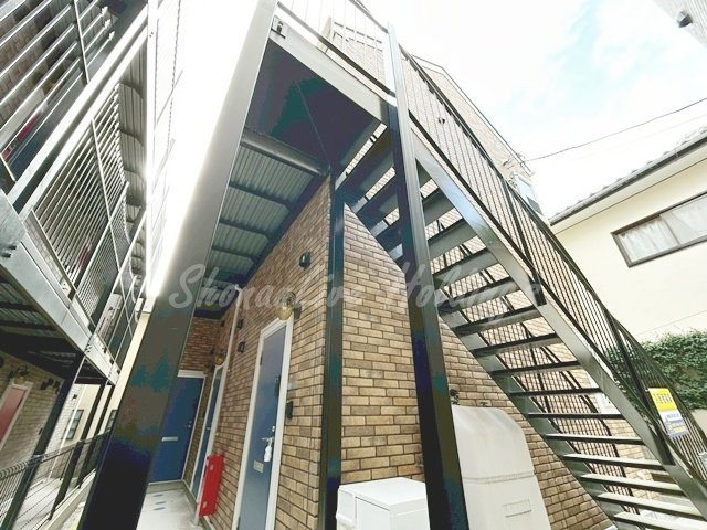 横浜市戸塚区戸塚町のアパートの外観|おしゃれな外観です♪