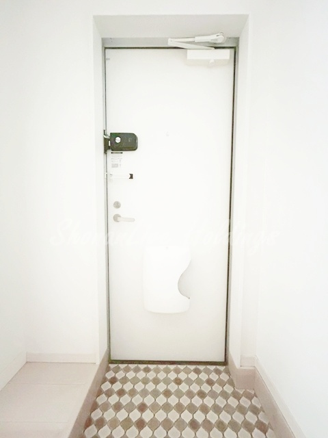 横浜市戸塚区戸塚町のアパートの玄関|お履き物が多い方にもおすすめ♪