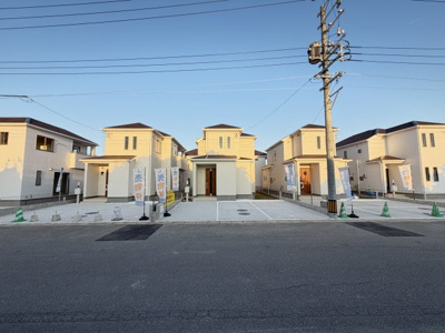 【外観】 | 読谷村喜名Ⅱ（全11棟）D号棟 | D号棟　並列駐車3台完備♪