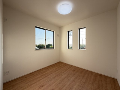 【洋室】 | 読谷村喜名Ⅱ（全11棟）D号棟 | D号棟　洋室5帖＋CL付き♪