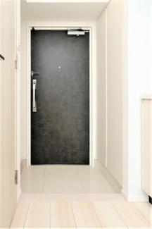 【玄関】 | S-RESIDENCE行徳 | 参考写真（同物件別部屋）