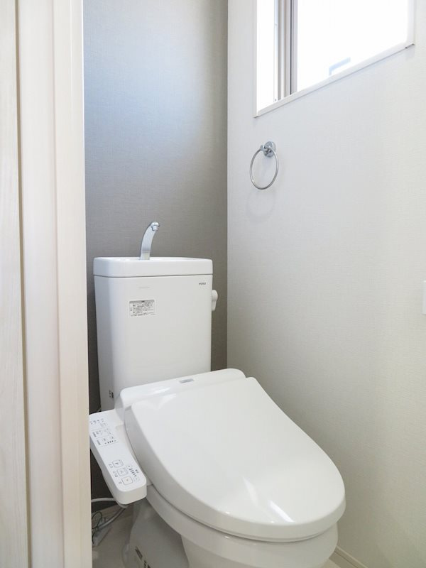 ロイヤル東日暮里1のトイレ