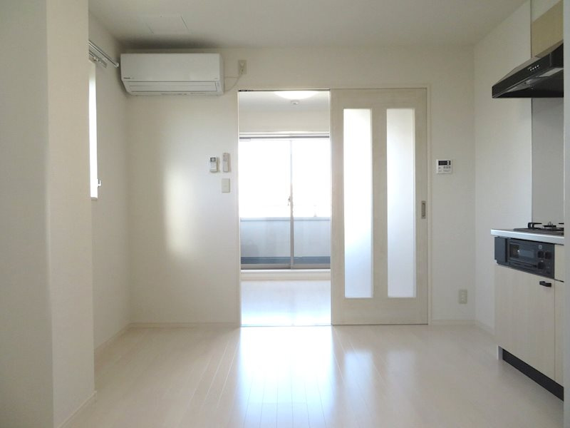 ロイヤル東日暮里1