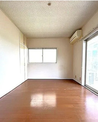 【洋室】 | 中宗岡1丁目戸建 | コンパクトで使いやすい洋室です