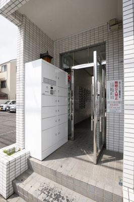 【エントランス】 | ライブコア赤羽 | 毎日通るエントランスはこのようになっています