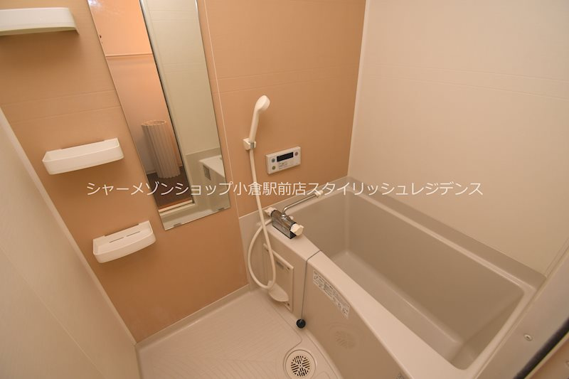 レジデンシャルHHA DAIMONの浴室
