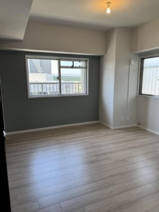 日商岩井太子橋マンションの寝室|洋室　角部屋
■物件内覧・資金計画相談・住宅ローン相談、リフォーム相談、お問合せ受付中■
※当日・翌日のご内覧、ご相談はお電話でのお問合せがスムーズです！