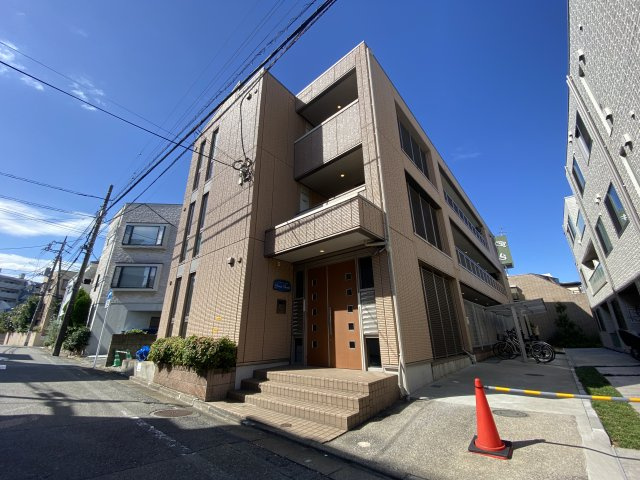 Ｇｒａｎｄ　Ｃｈａｒｉｏｔ