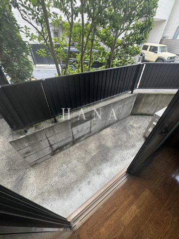 アベニュー・アイのバルコニー