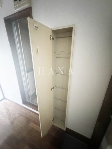 アベニュー・アイの玄関