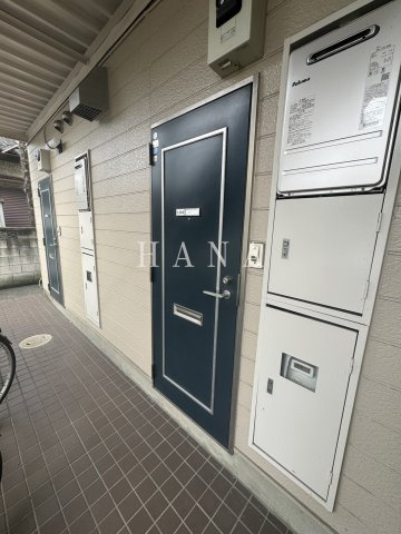 アベニュー・アイの玄関