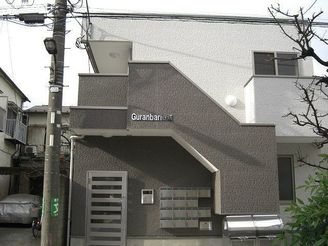 グランバリエ・Ⅱの外観