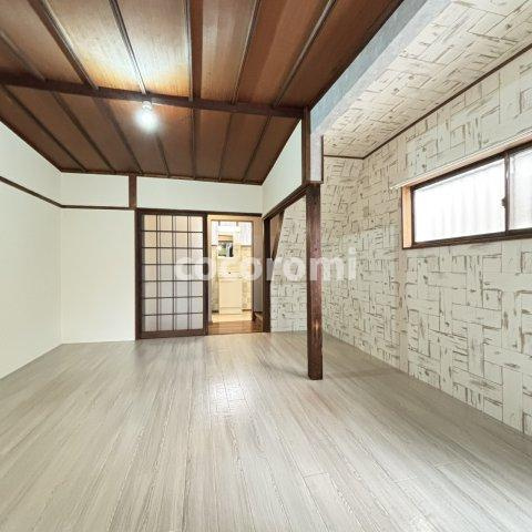 対馬江西町戸建の居間・リビング