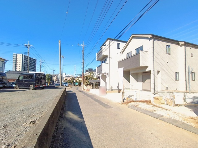 【新築分譲住宅】富士見市関沢2丁目の前面道路含む現地写真