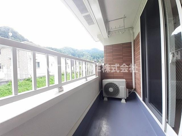 アルメールＡのバルコニー|明るいバルコニーもありますよ(^O^)